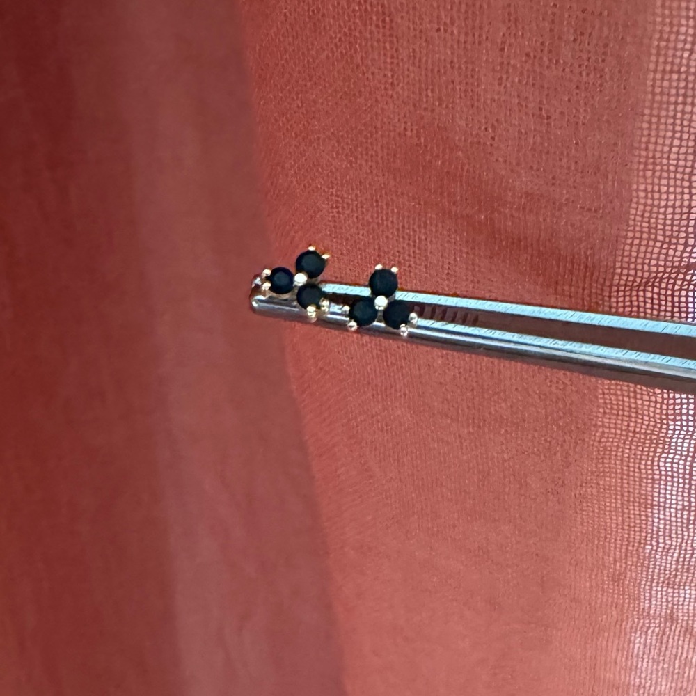 Pair of BVLA Threadless ends with sandblasted faceted onyx and yellow gold